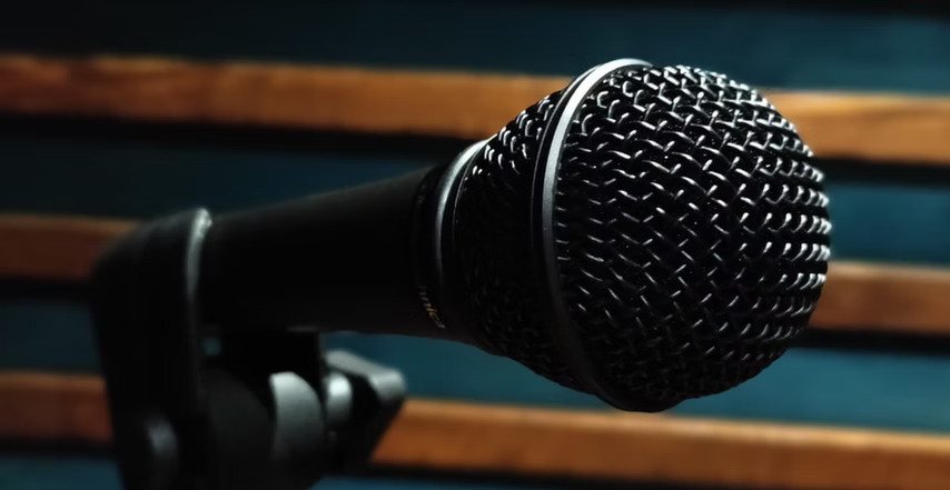 Vocal microphone inside Jampad Studio in Delhi